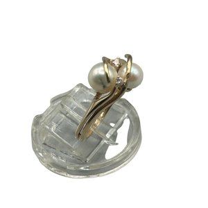 14K Yellow Gold Ring with Pearls and Diamonds Size 6 Classic Genuine Pearls Ring